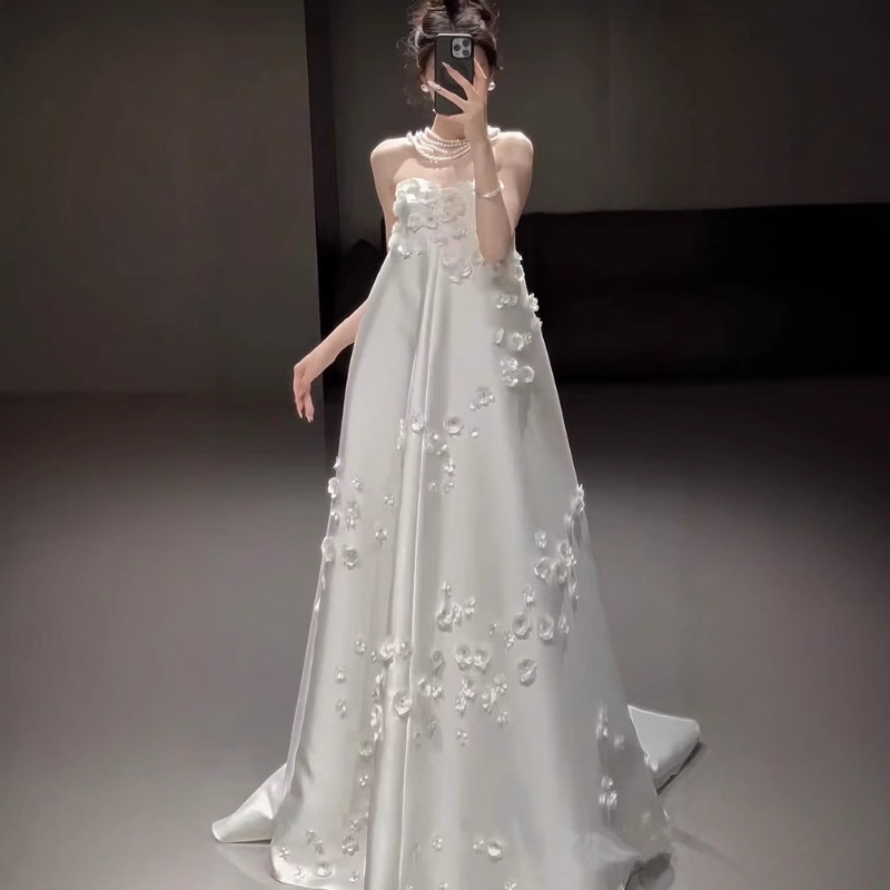 French Strapless Satin Wedding - Photography Natural Lighting Basics recension och pris