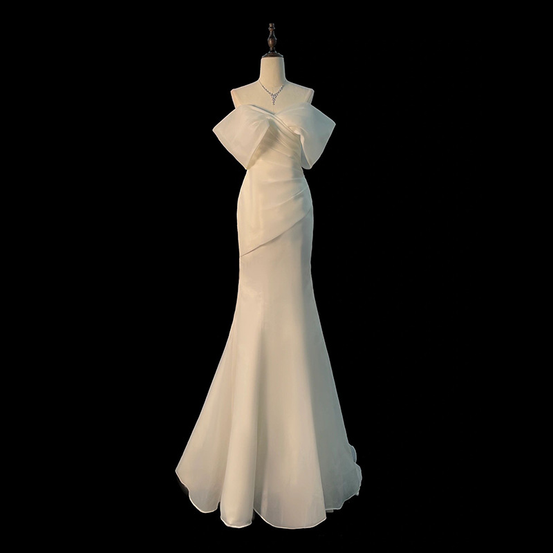 One Shoulder Satin Light Weddi - Photography Natural Lighting Basics recension och pris